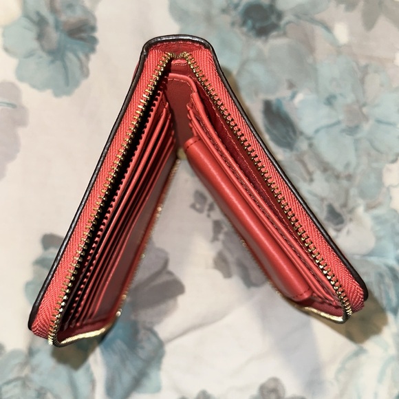 COACH Coral Crosshatch Leather Wallet Pristine - Picture 13 of 16